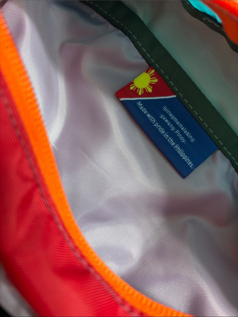 Cotopaxi Dopp Kit, Del Dia, NWT - Picture 9 of 12